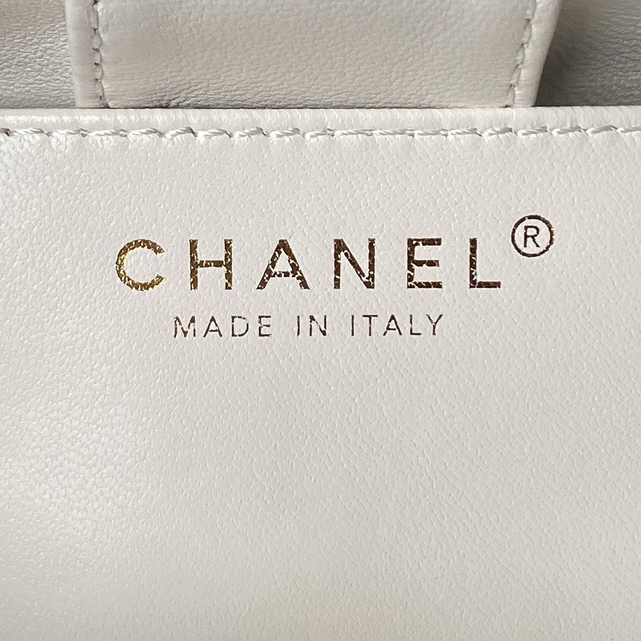 24p clutch with chain 19cm white lambskin mysite