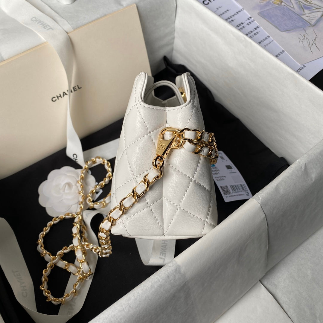 24p clutch with chain 19cm white lambskin mysite