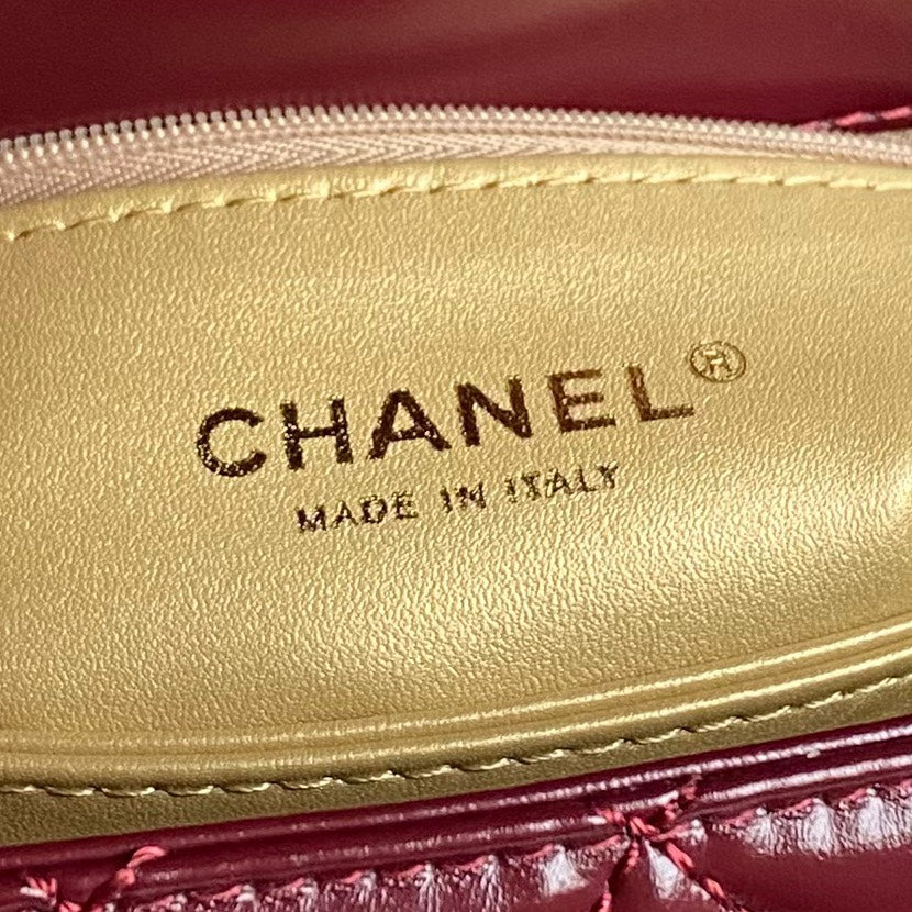 CC 24A Coco Handle Small 23cm Burgundy Patent Calfskin Gold Hardware mysite