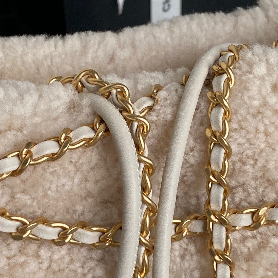 CC 24K Hobo 22 Bag 20cm Beige Wool Fur mysite