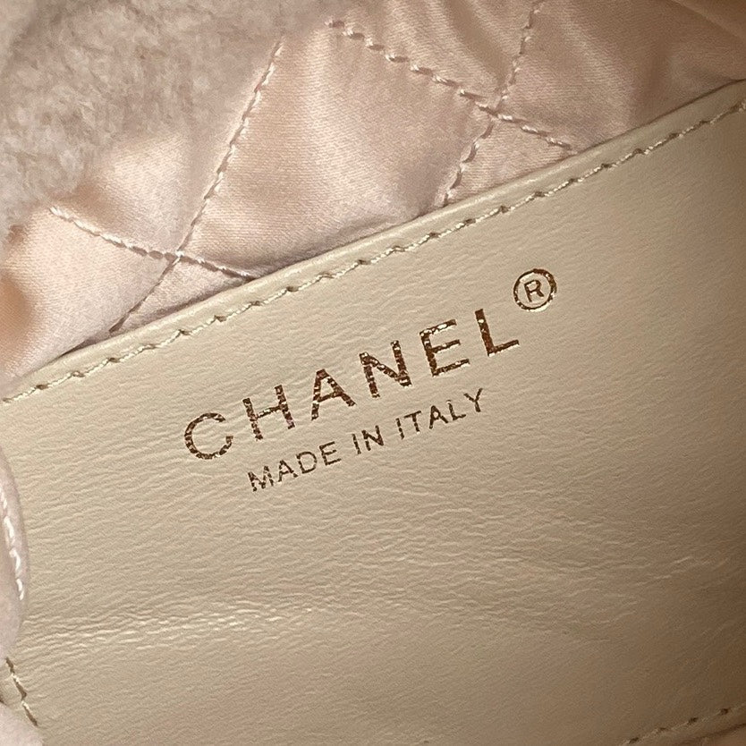 CC 24K Hobo 22 Bag 20cm Beige Wool Fur mysite
