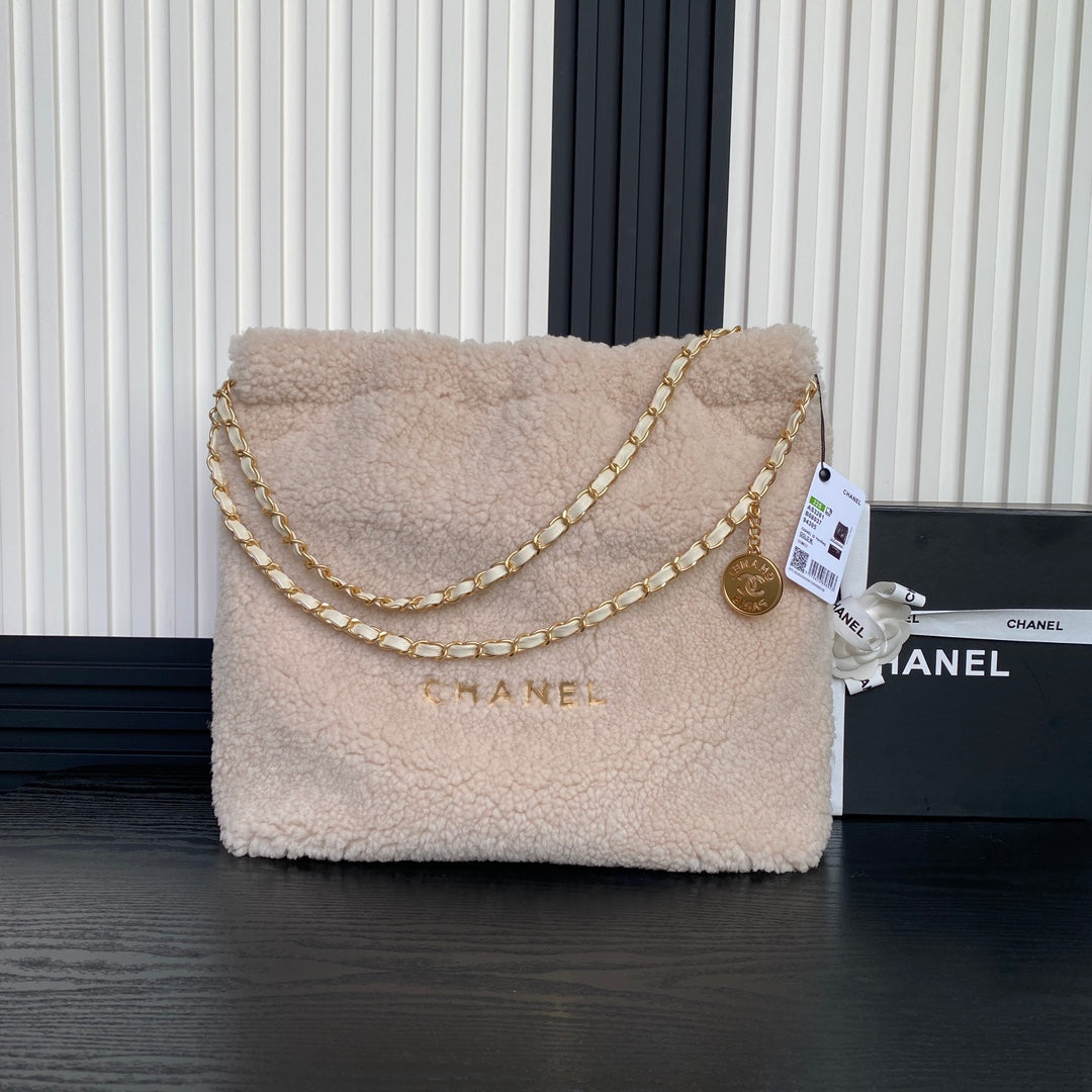 CC 24K Hobo 22 Bag 39cm Beige Wool Fur mysite