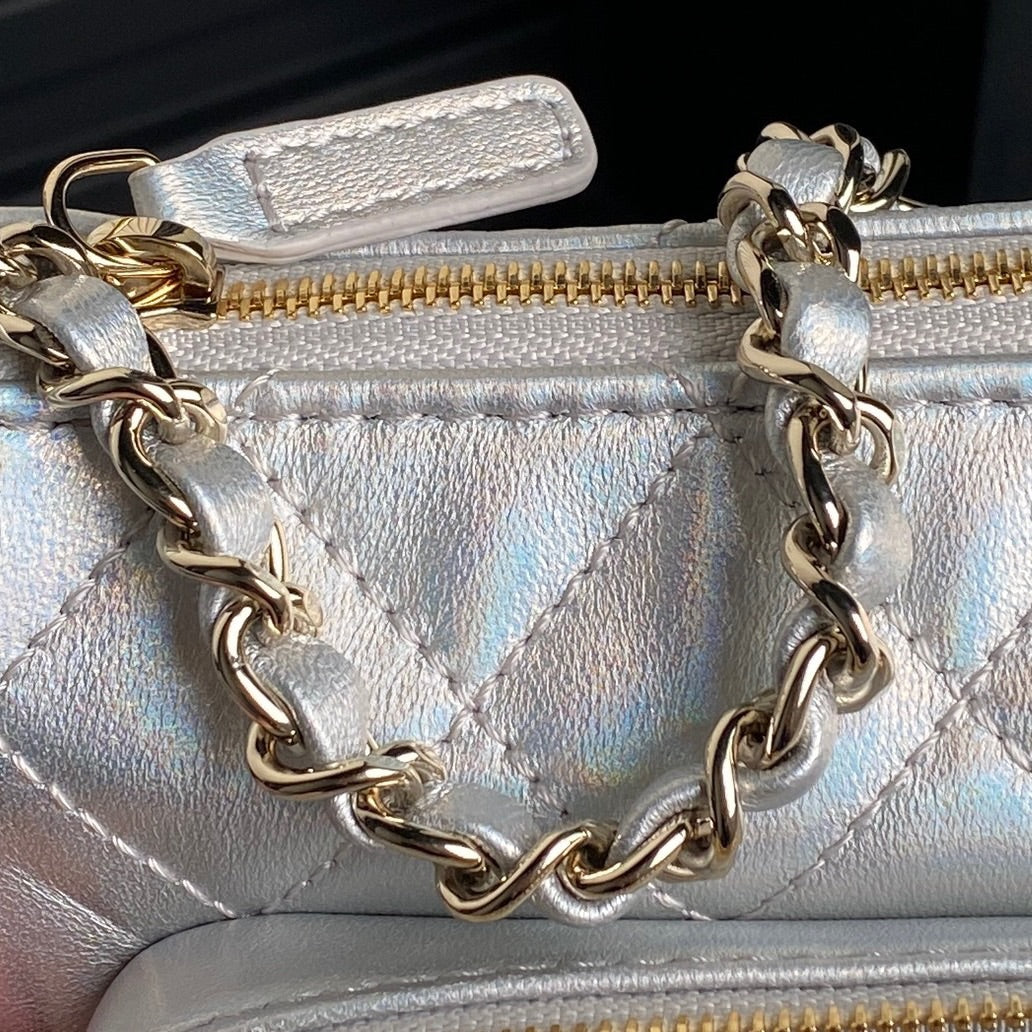 CC 25C Clutch With Strap 21cm Silver Metalic Calfskin mysite