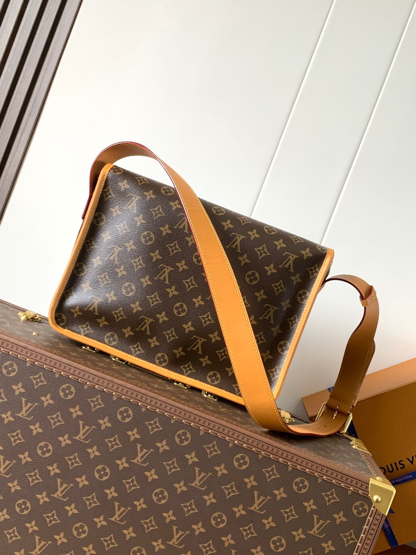 LV Satchel Messenger Bag  35.5cm Brown Monogram Canvas & Cowhide mysite