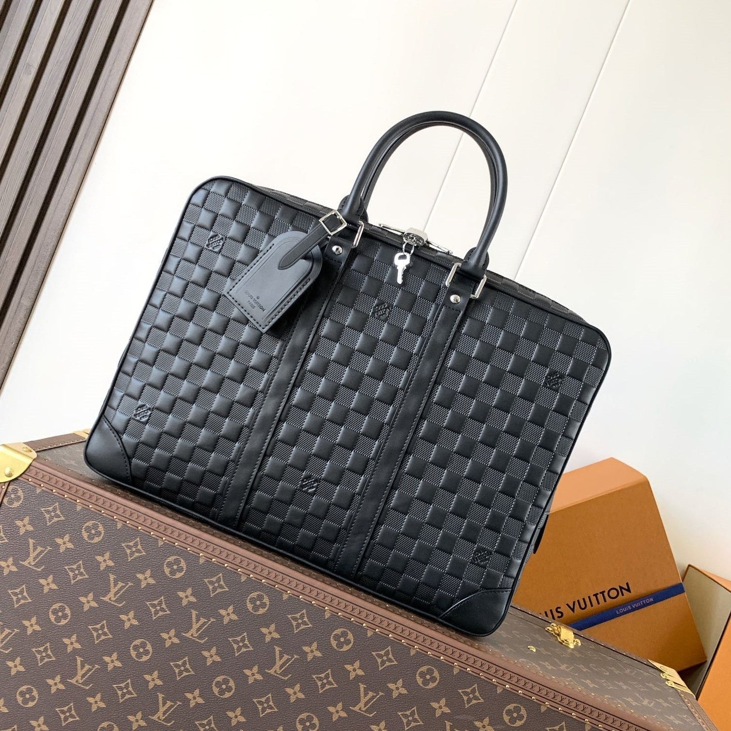 LV Porte-Documents Voyage Black Damier Infini leather mysite
