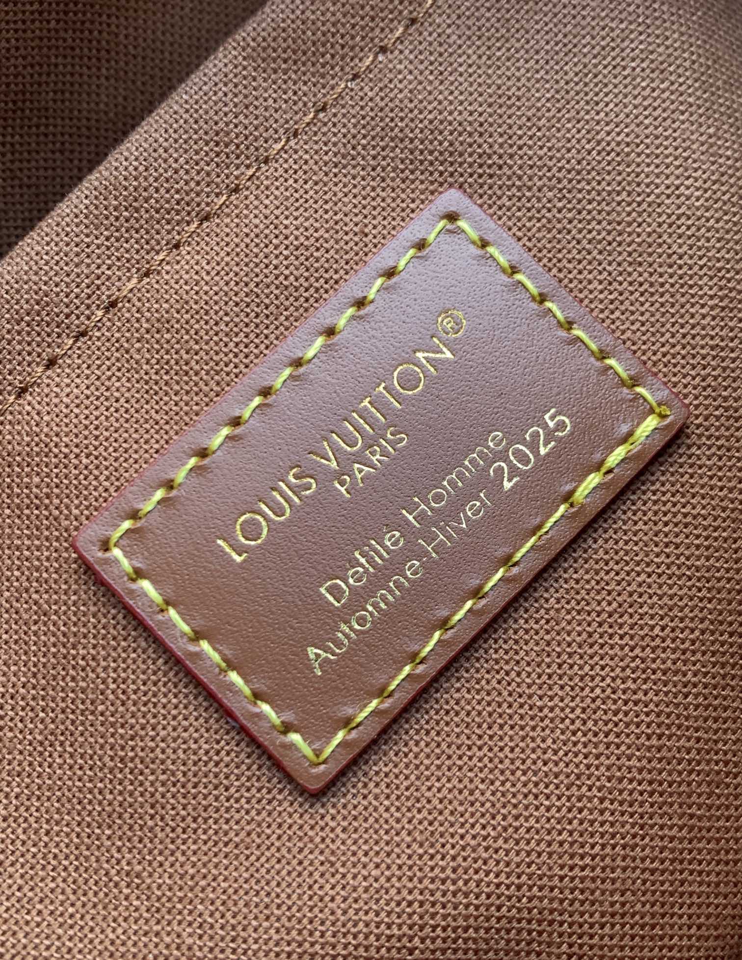 LV Nil Messenger Bag 25cm Brown Animal Printed Monogram Canvas mysite