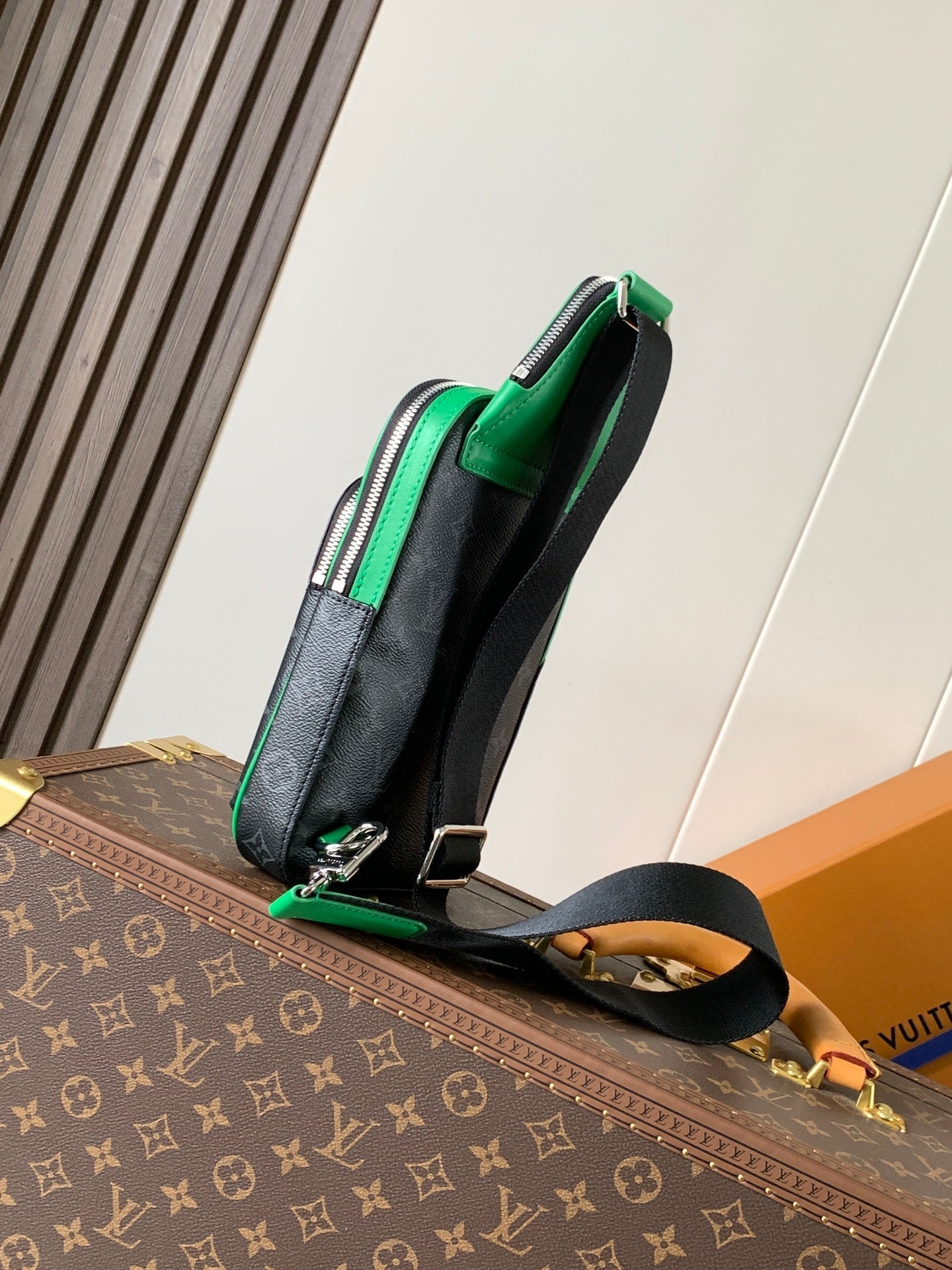 LV Mini Avenue Slingbag PM 12cm Black Bamboo Green Monogram Eclipse Canvas mysite