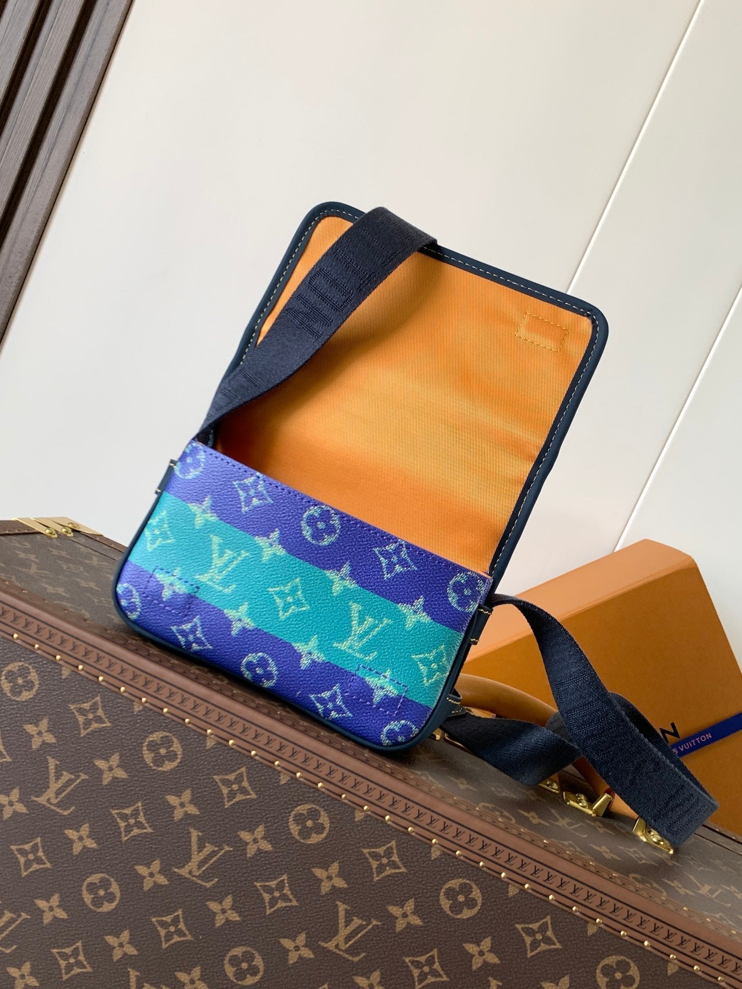 LV Bosphore Mini Handbag 19cm Purple Blue Canvas & Leather trim mysite