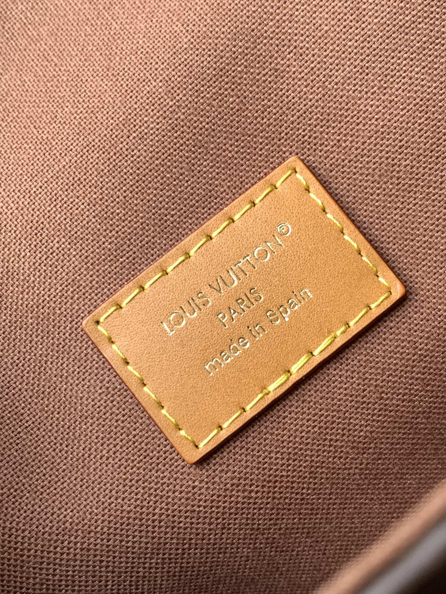 LV Cargo Wearable Wallet 23cm Brown Monogram Canvas & Cowhide GHW mysite