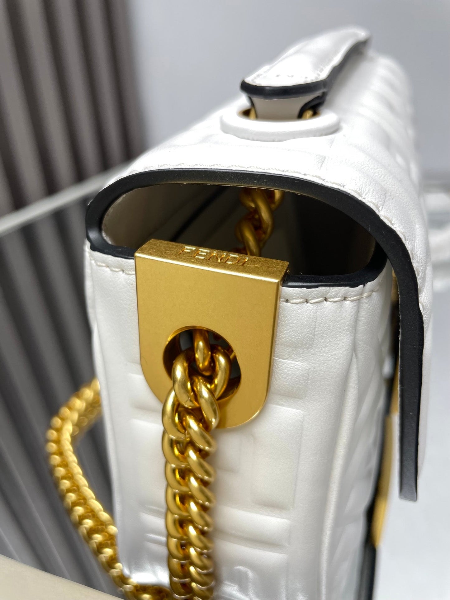 Fend Baguette 24 Bag With FF Motif White Leather Ghw mysite