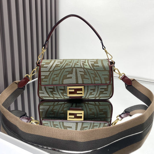 Fend Baguette 27 Bag Embroidered Green Canvas Ghw mysite