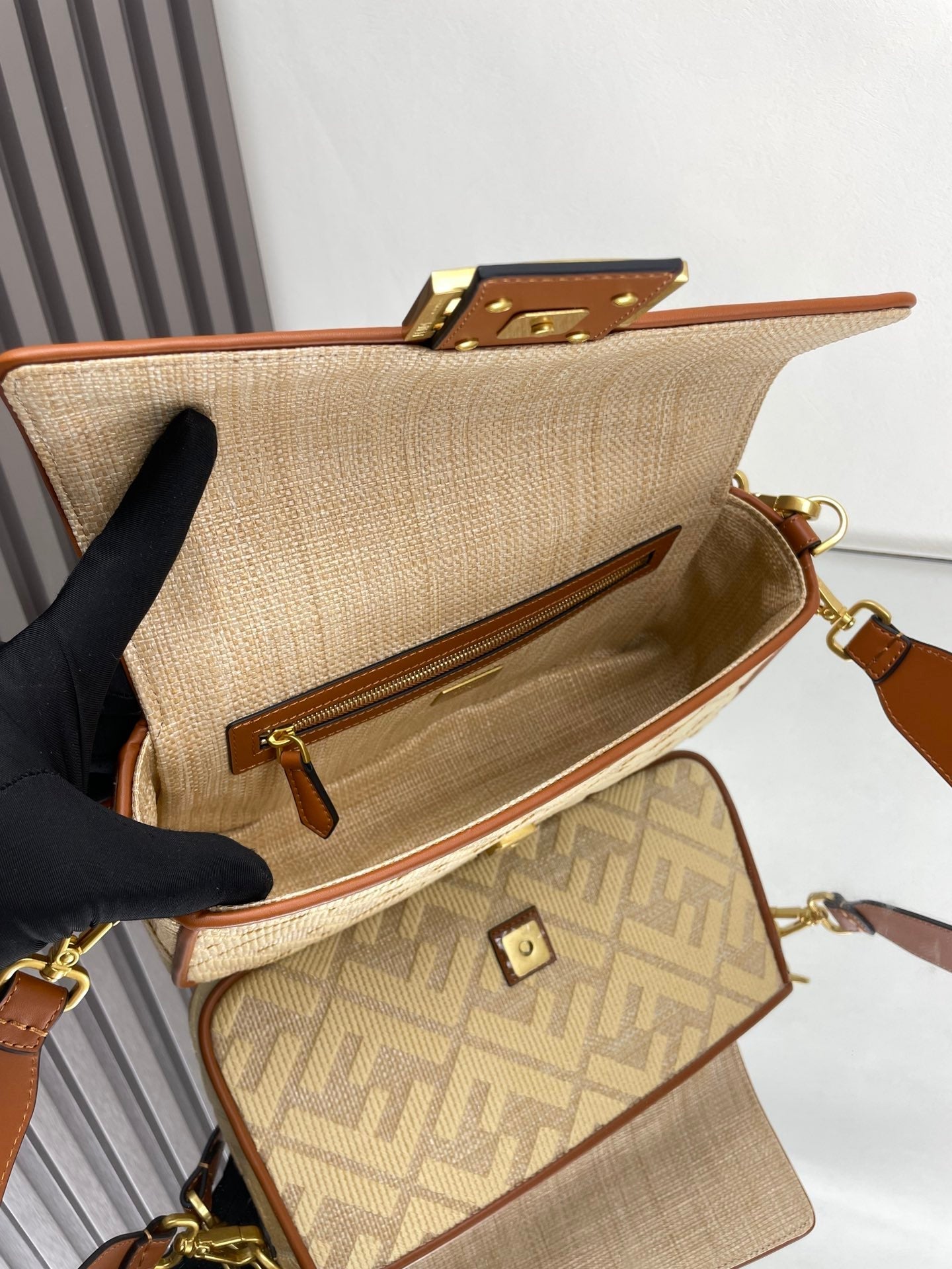 Fend Baguette Gold Tan Canvas Bag 27 with FF Embroidery Ghw mysite