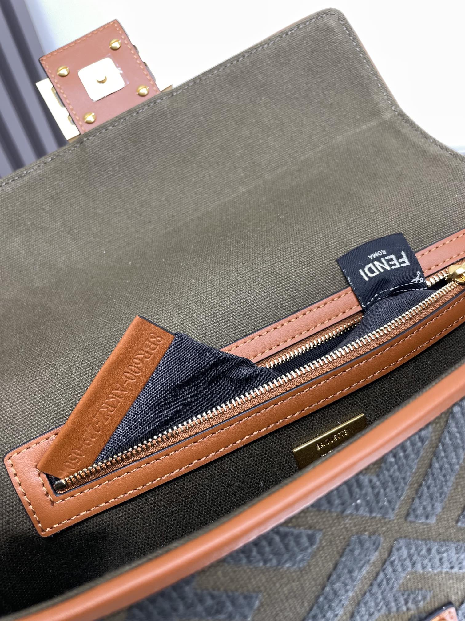 Fend Baguette Green Canvas Bag 27 with FF Embroidery Ghw mysite