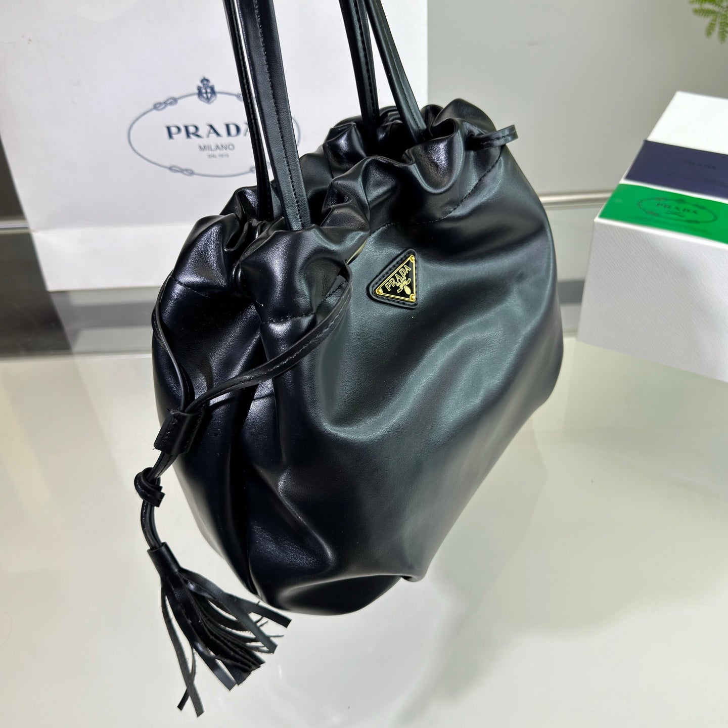 DRAWSTRING BUCKET BAG 25 IN BLACK SOFT LAMBSKIN mysite