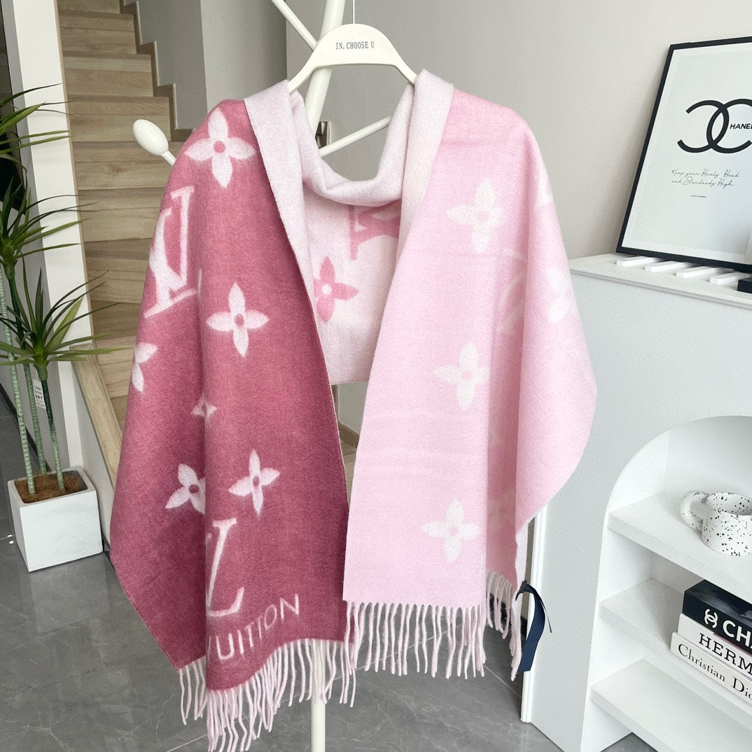 REYKJAVIK GRADIENT SCARF 220 CM IN PUNCH PINK CASHMERE 399735 mysite