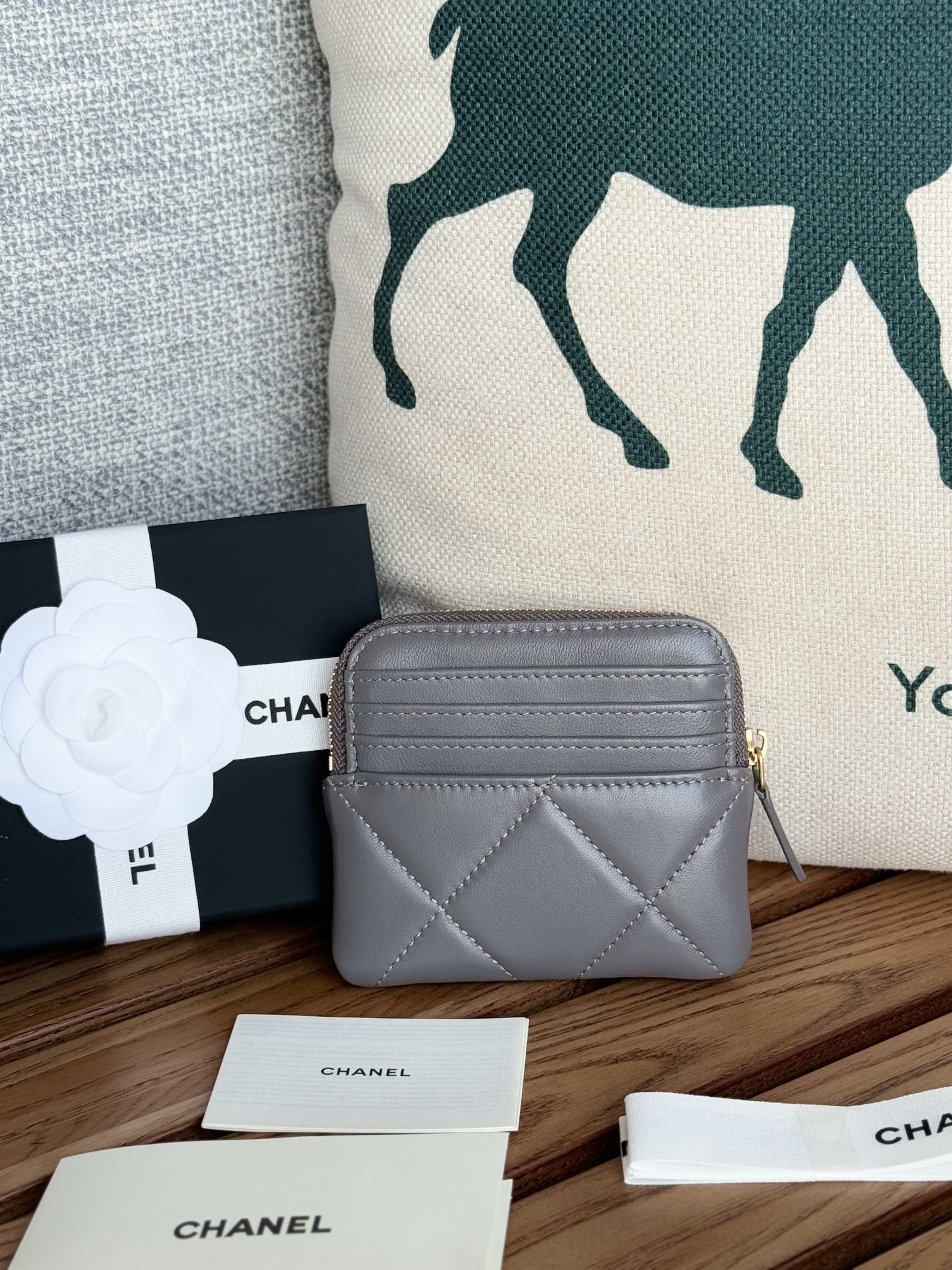 cc 19 zipped coin purse 11cm grey lambskin gold hardware mysite