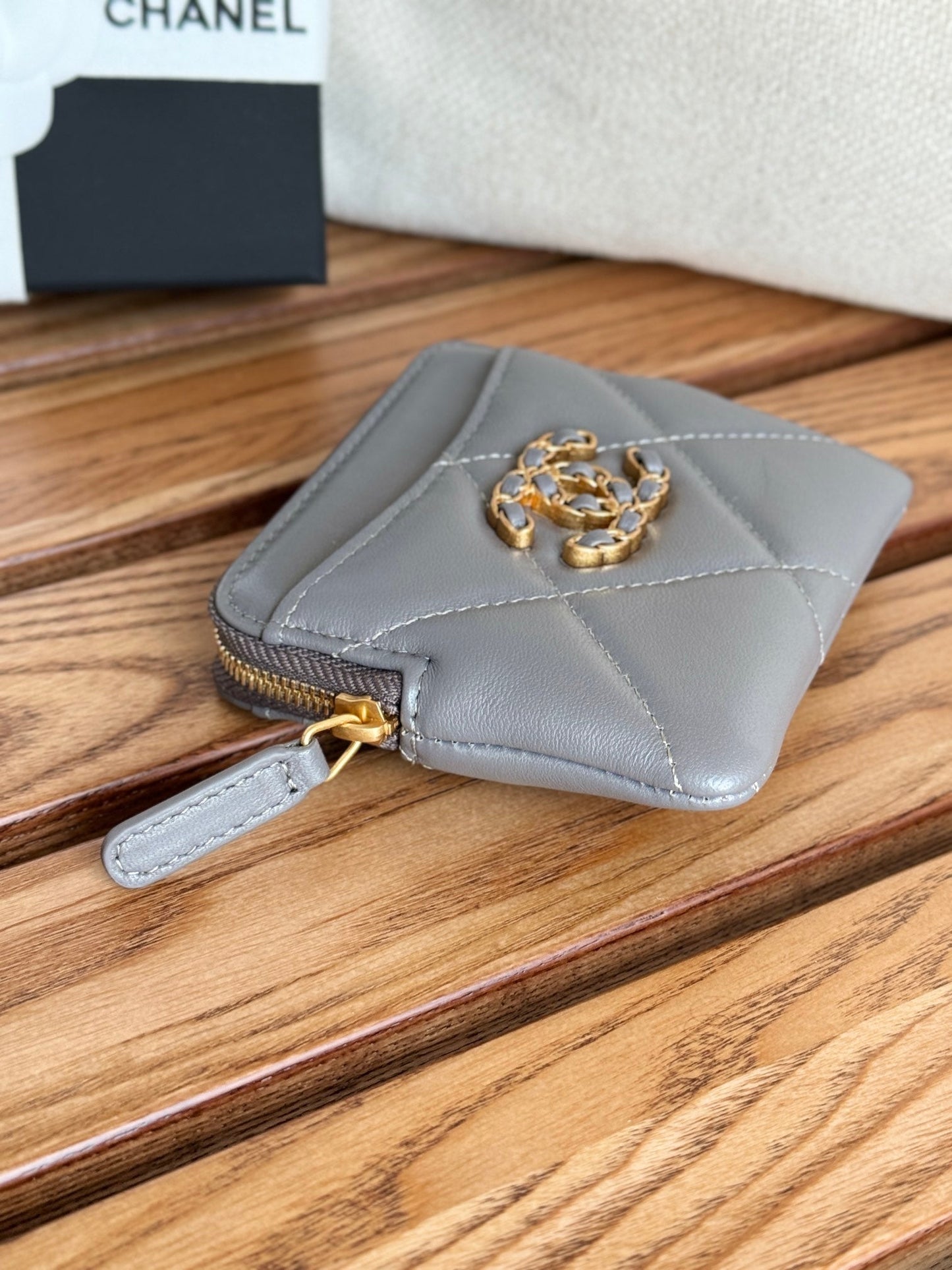 cc 19 zipped coin purse 11cm grey lambskin gold hardware mysite