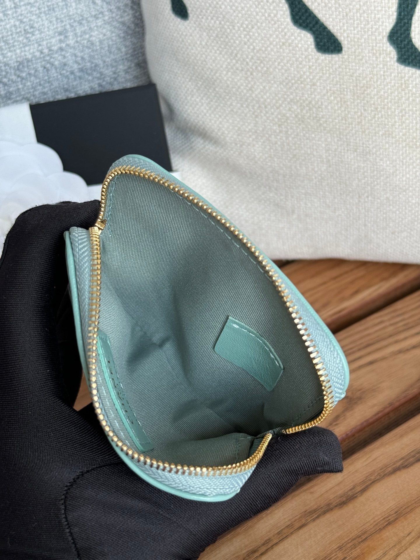 cc 19 zipped coin purse 11cm turquoise blue lambskin gold hardware mysite