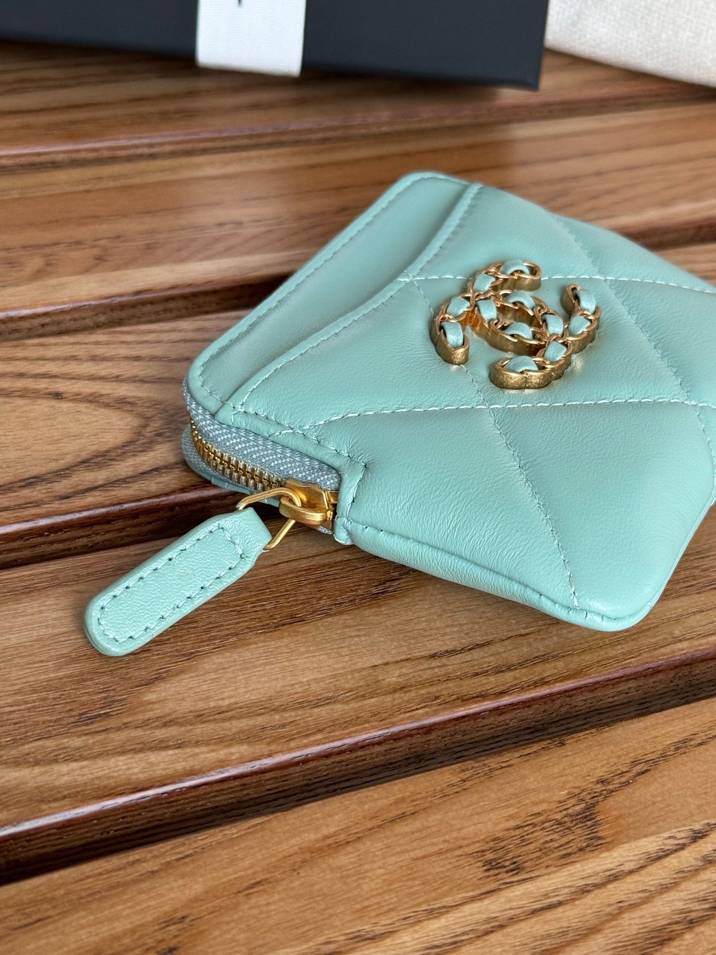 cc 19 zipped coin purse 11cm turquoise blue lambskin gold hardware mysite
