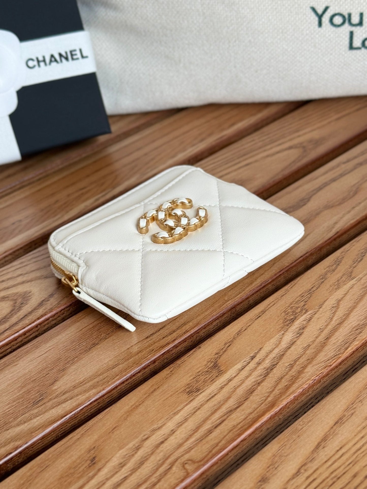 cc 19 zipped coin purse 11cm white lambskin gold hardware mysite