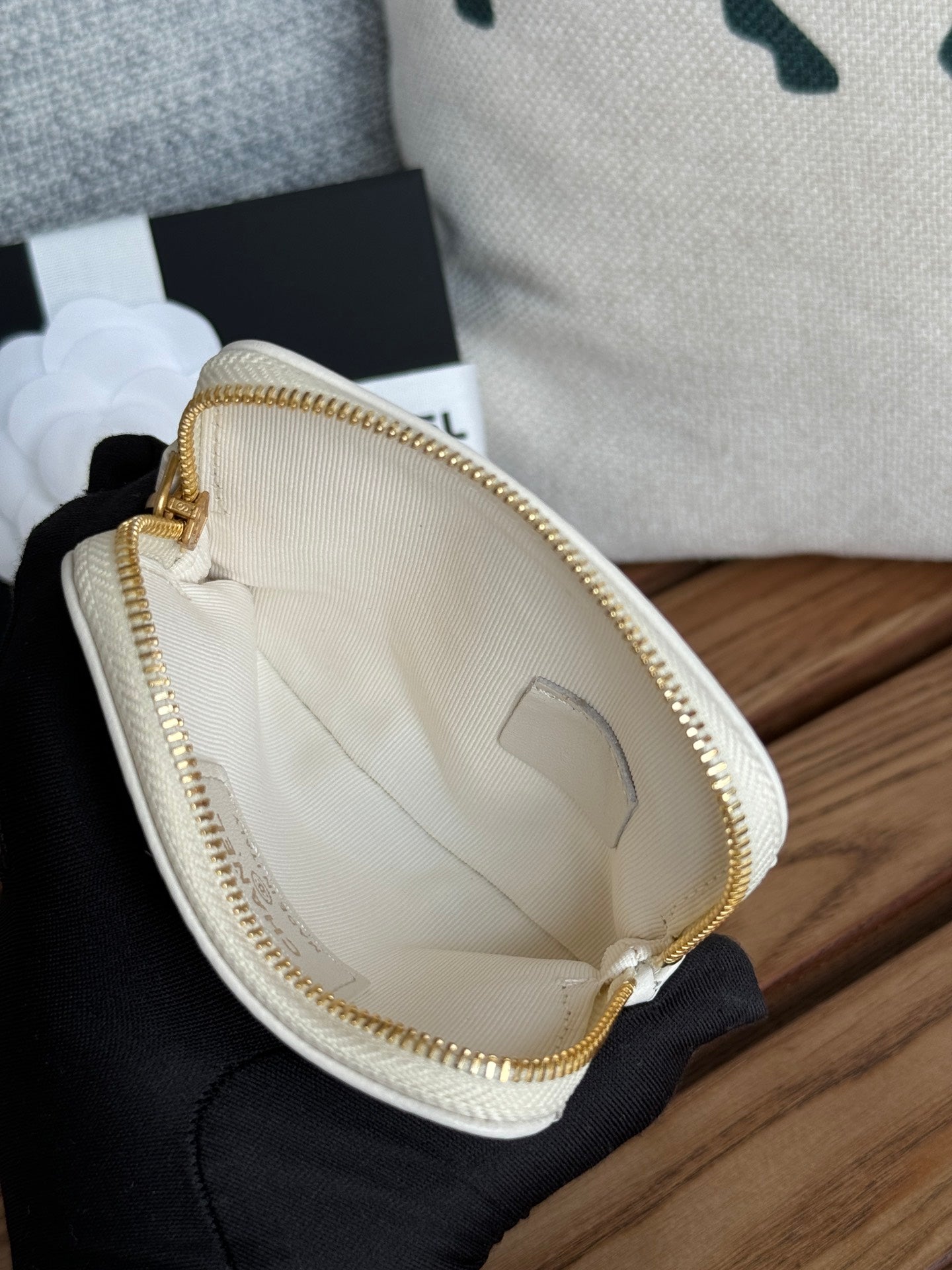 cc 19 zipped coin purse 11cm white lambskin gold hardware mysite