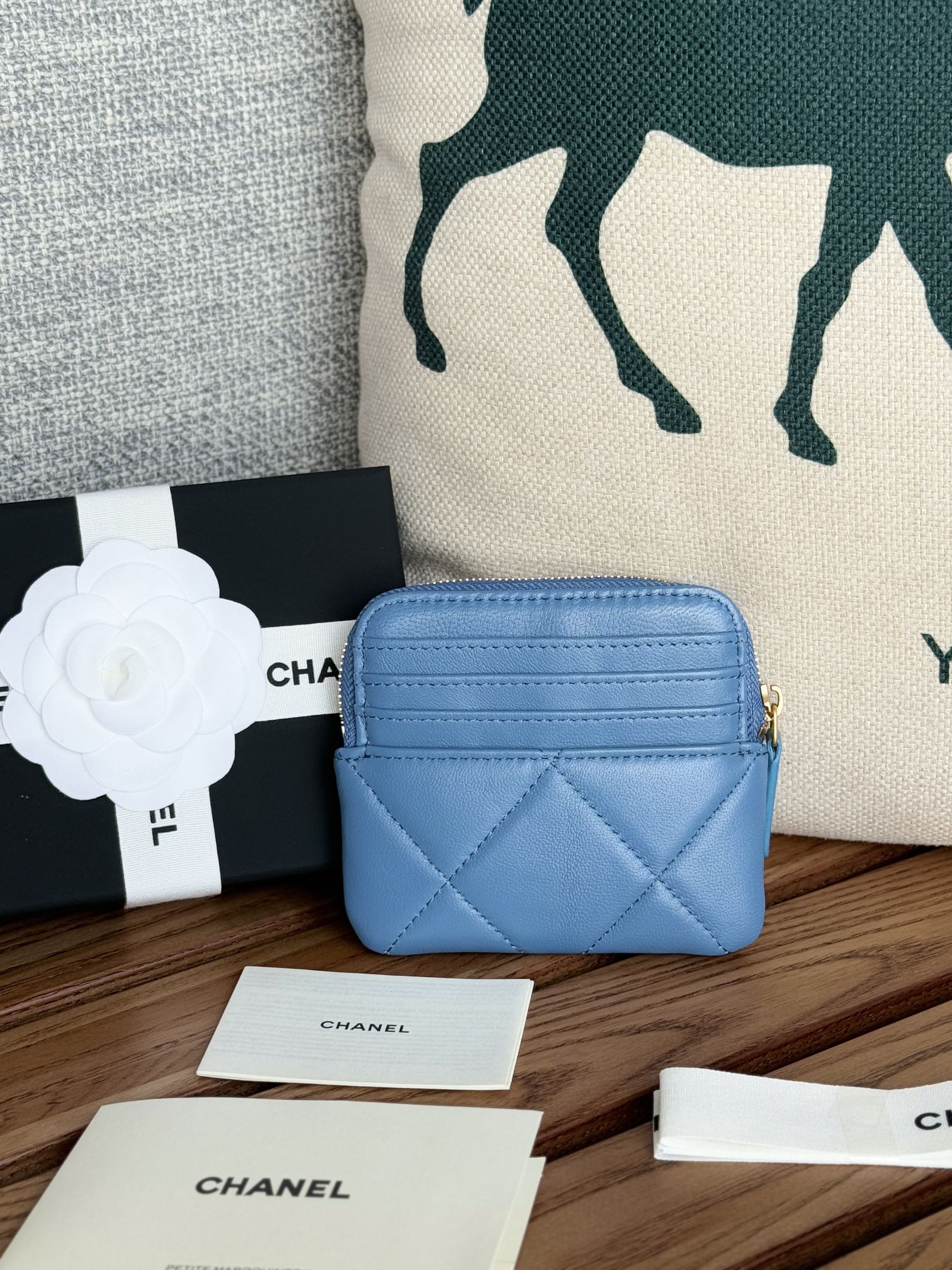 cc 19 zipped coin purse 11cm blue lambskin gold hardware mysite