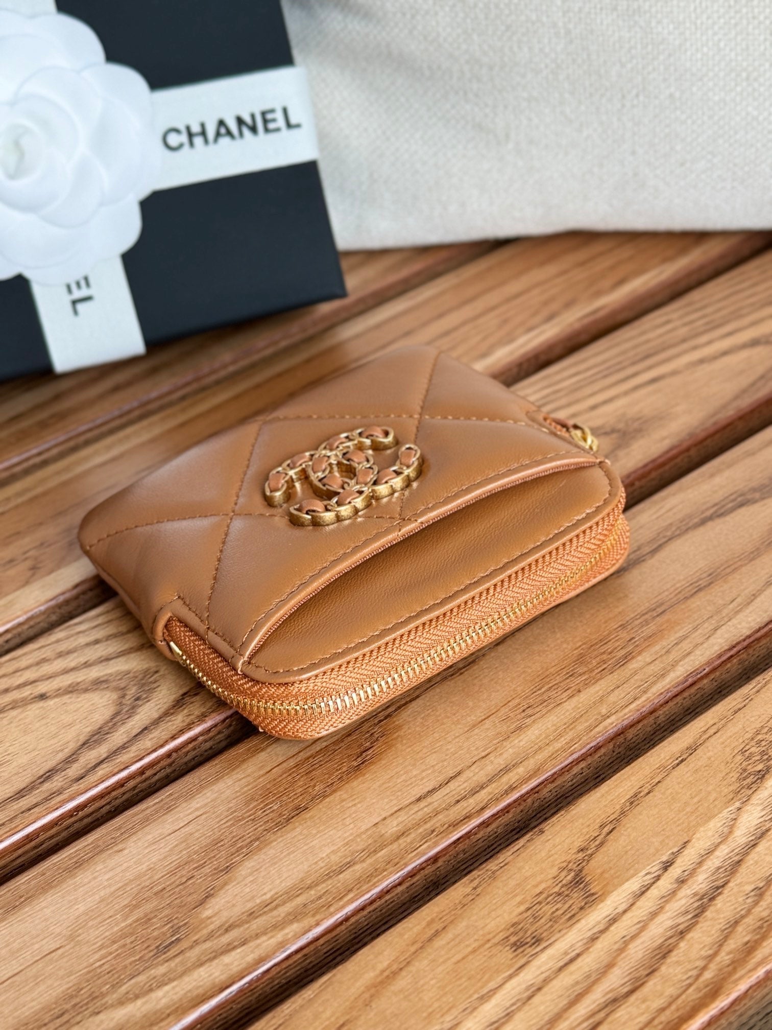 cc 19 zipped coin purse 11cm brown lambskin gold hardware mysite