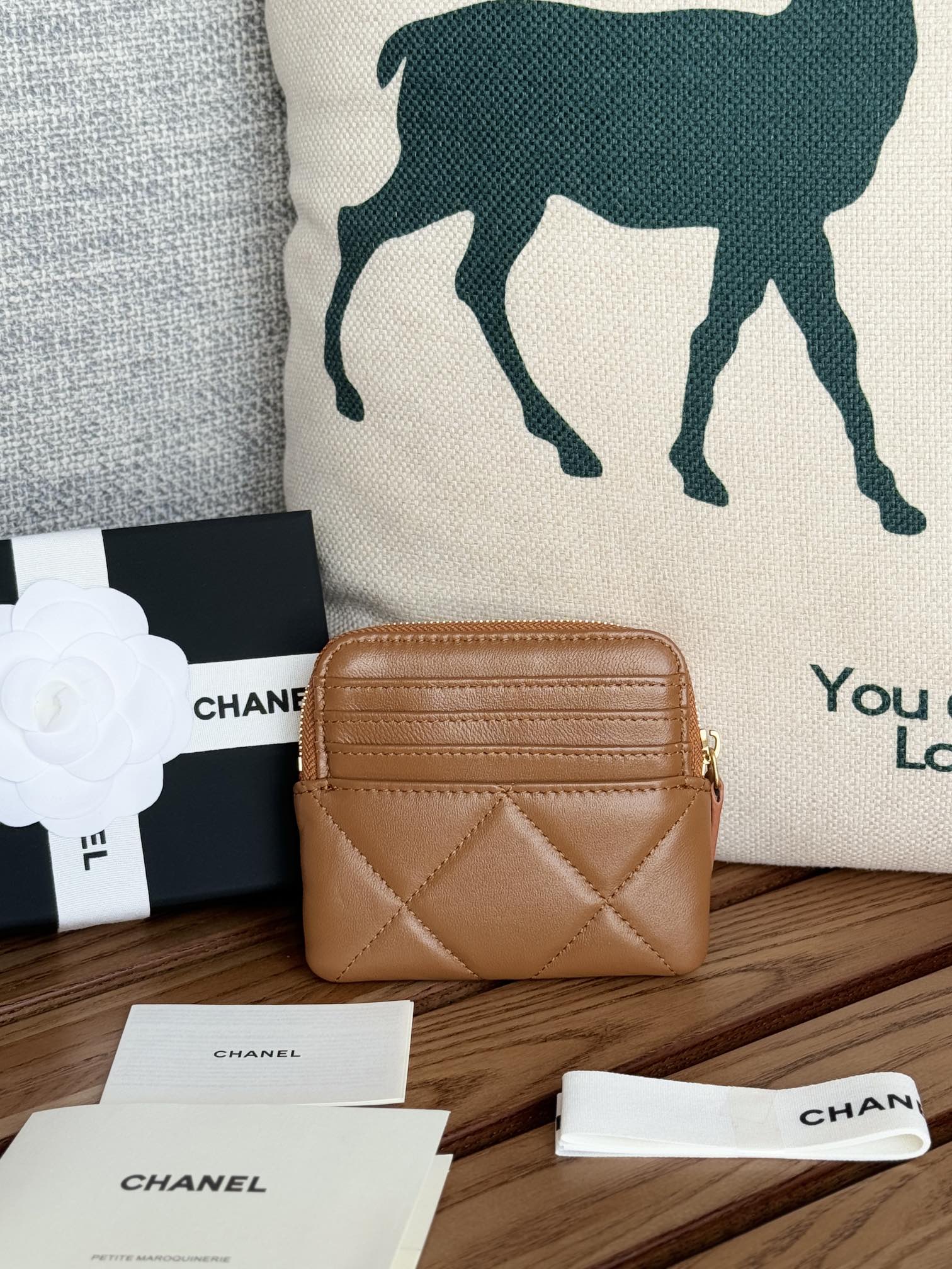 cc 19 zipped coin purse 11cm brown lambskin gold hardware mysite