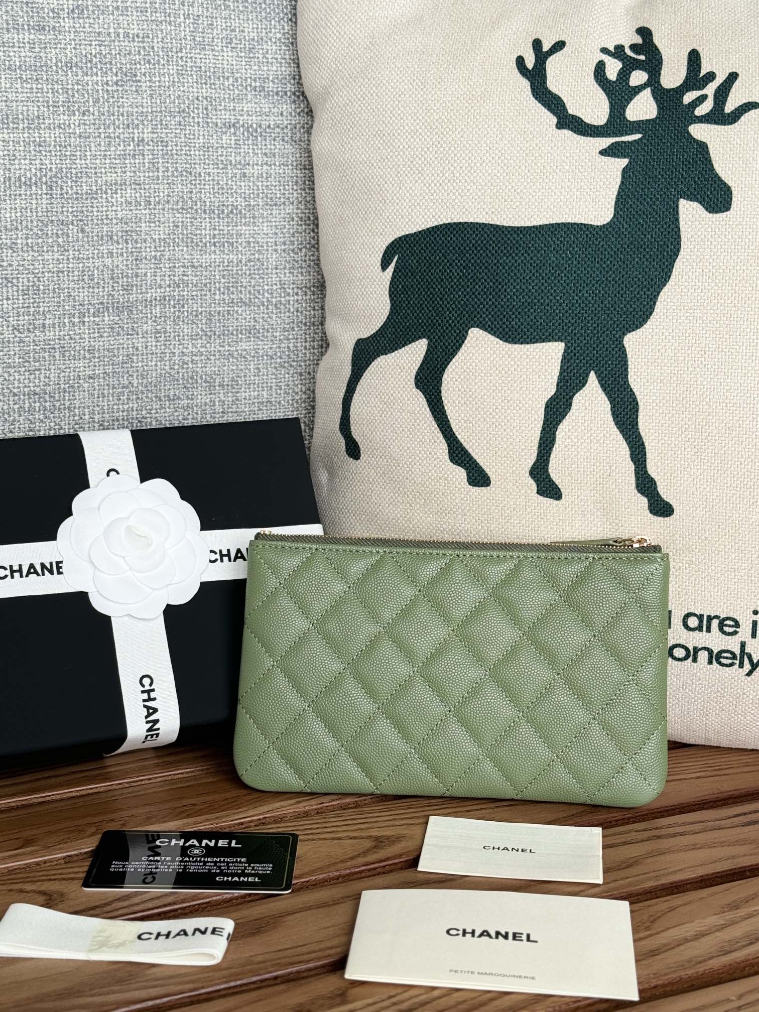 cc zipped wallet 20cm green quilted caviar gold hardware mysite