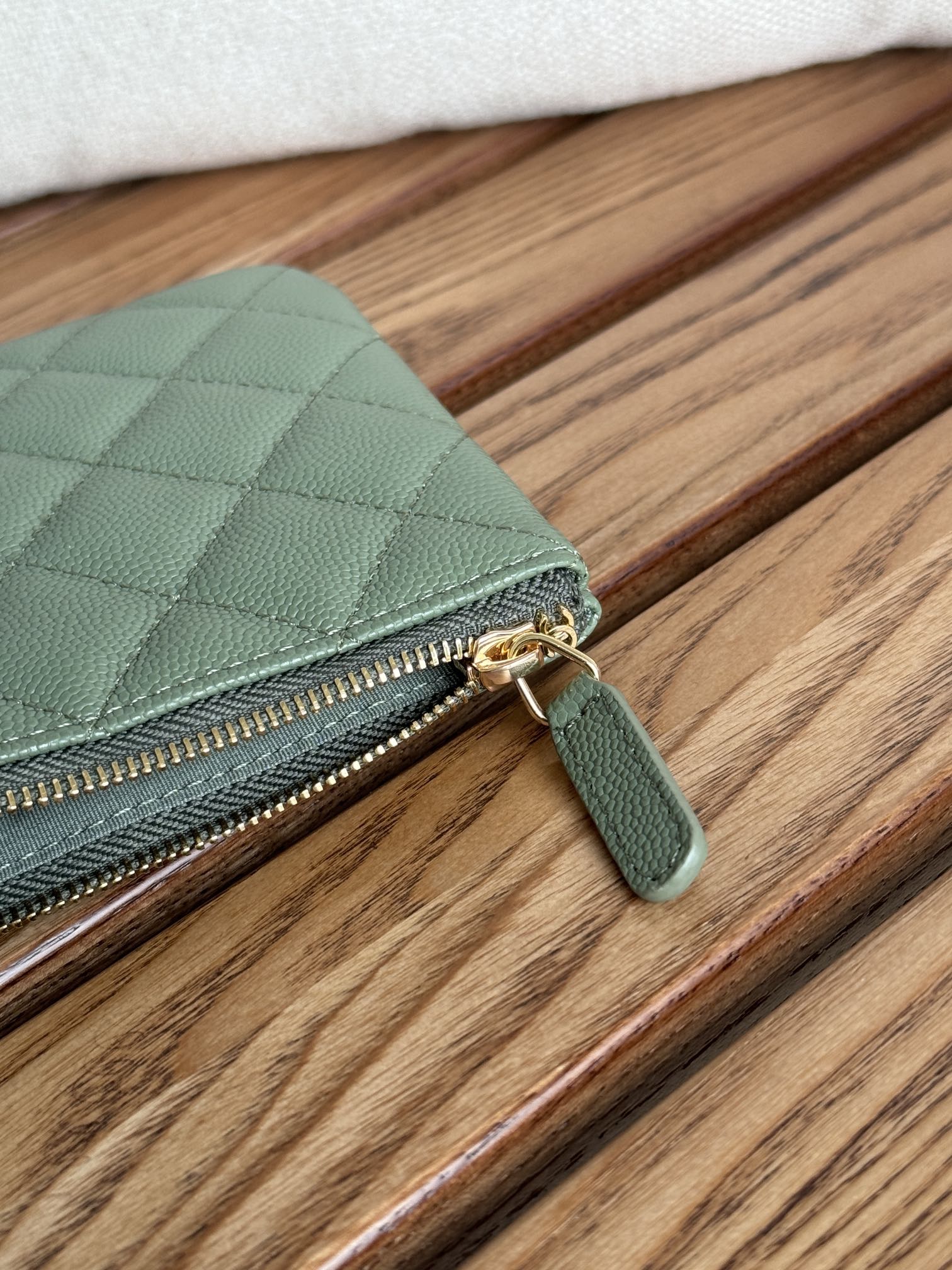 cc zipped wallet 20cm green quilted caviar gold hardware mysite