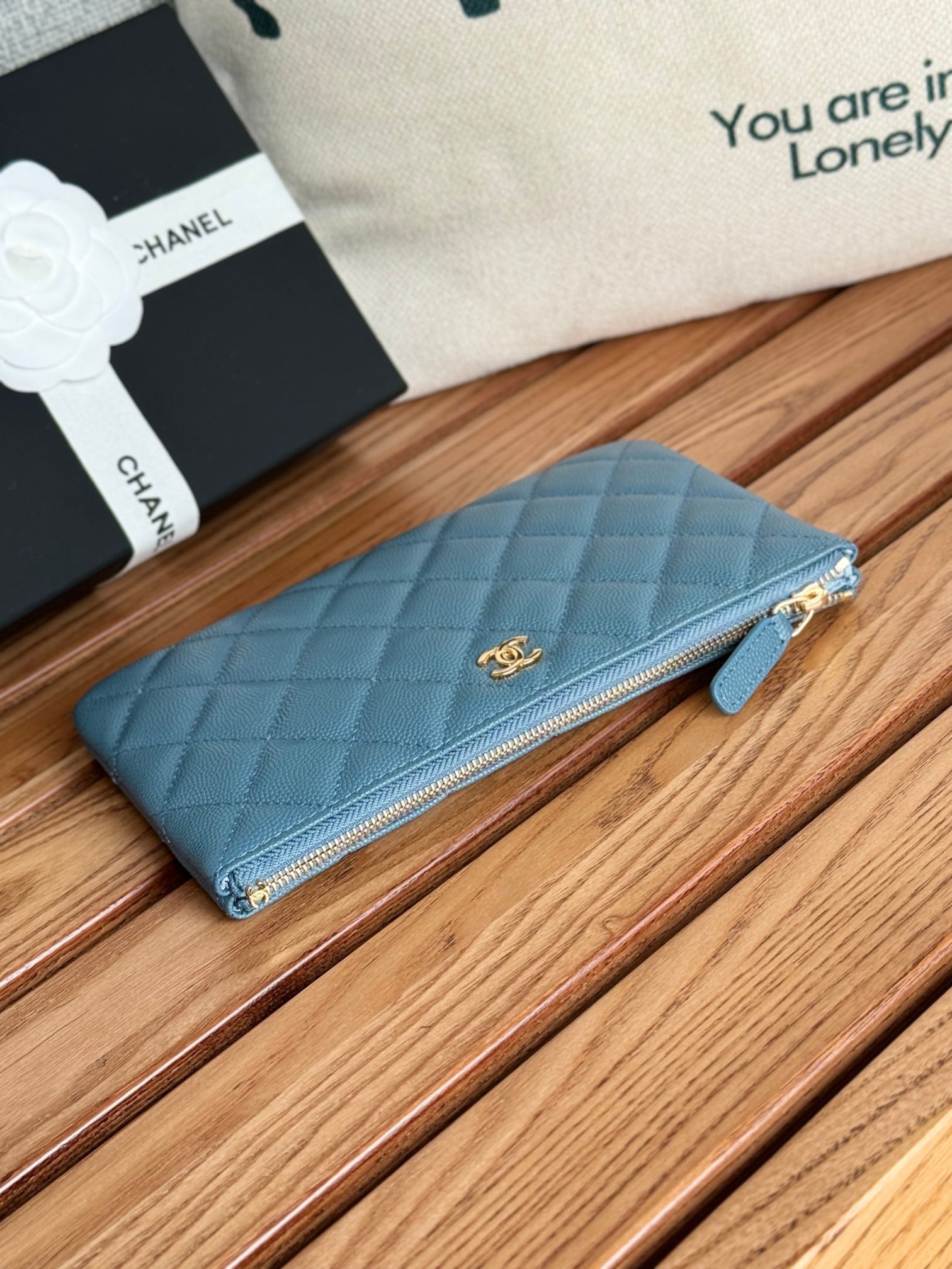 cc zipped wallet 20cm blue quilted caviar gold hardware mysite
