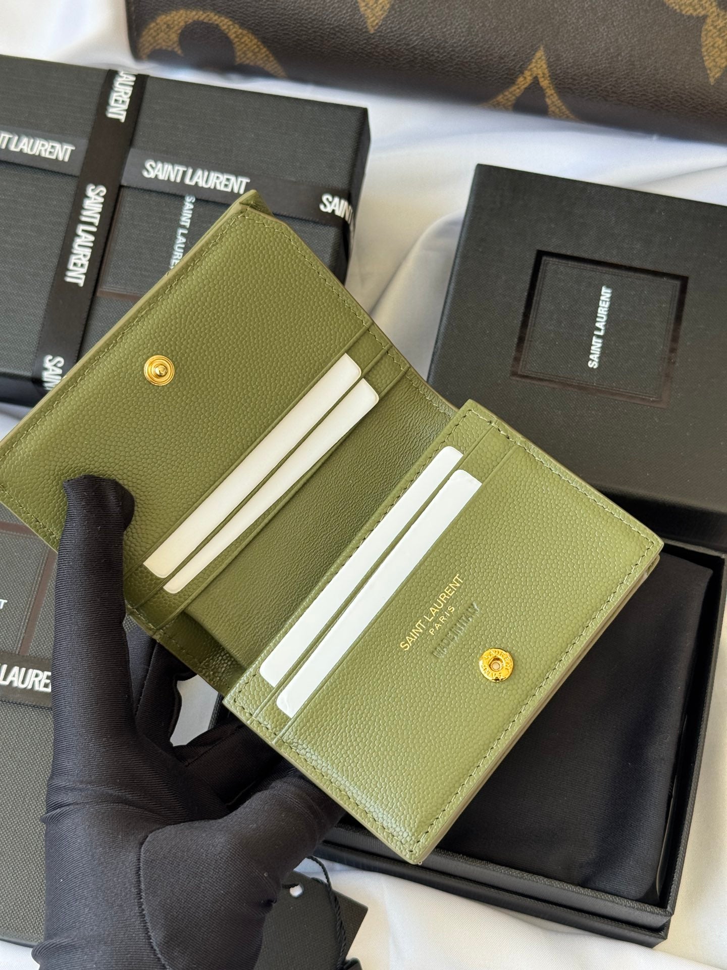 YSL Wallet Green Gold Cowhide 240588 mysite