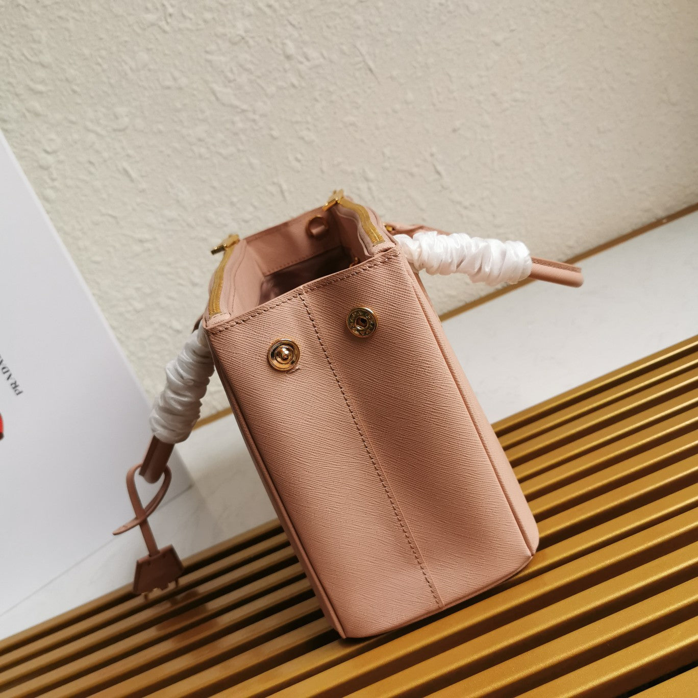 PRA GALLERIA 28 BAG IN DESERT BEIGE SAFFIANO LEATHER mysite