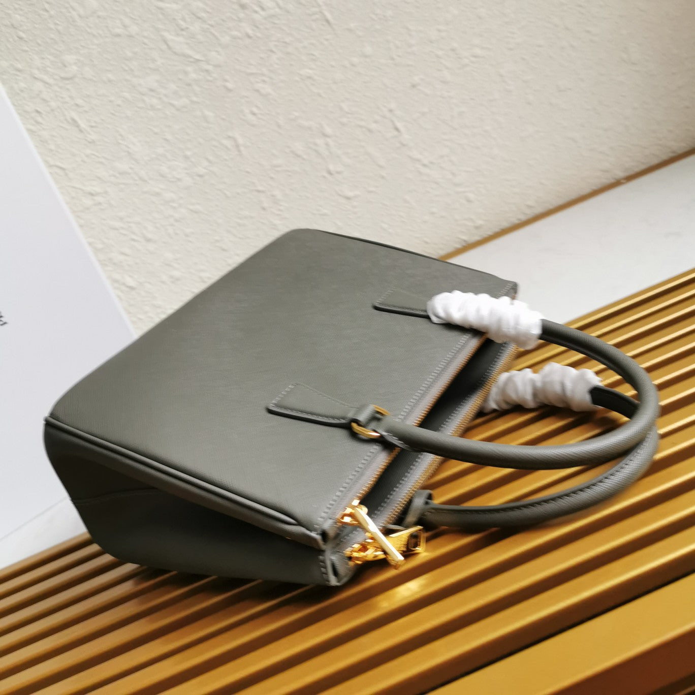 PRA GALLERIA 28 BAG IN DARK GREY SAFFIANO LEATHER mysite