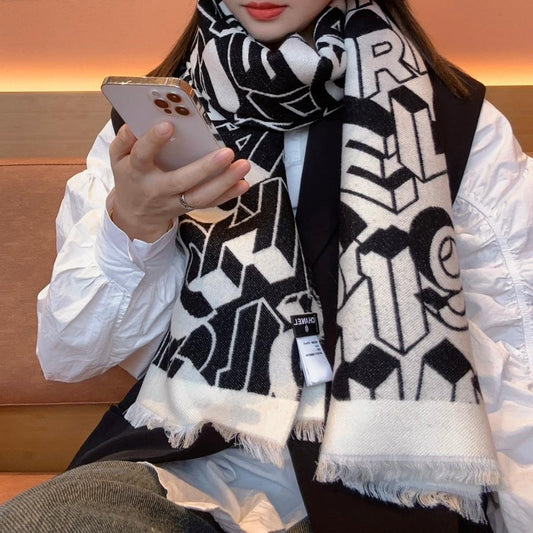 LETTER LOGO 178 CM SCARF IN BLACK MIX WHITE SHEEP WOOL AND SILK  393103 mysite
