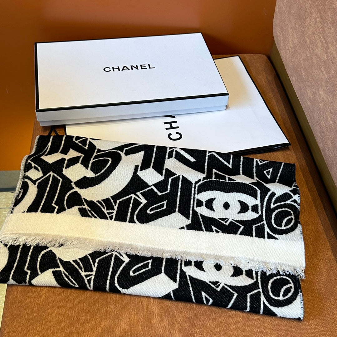 LETTER LOGO 178 CM SCARF IN BLACK MIX WHITE SHEEP WOOL AND SILK  393103 mysite