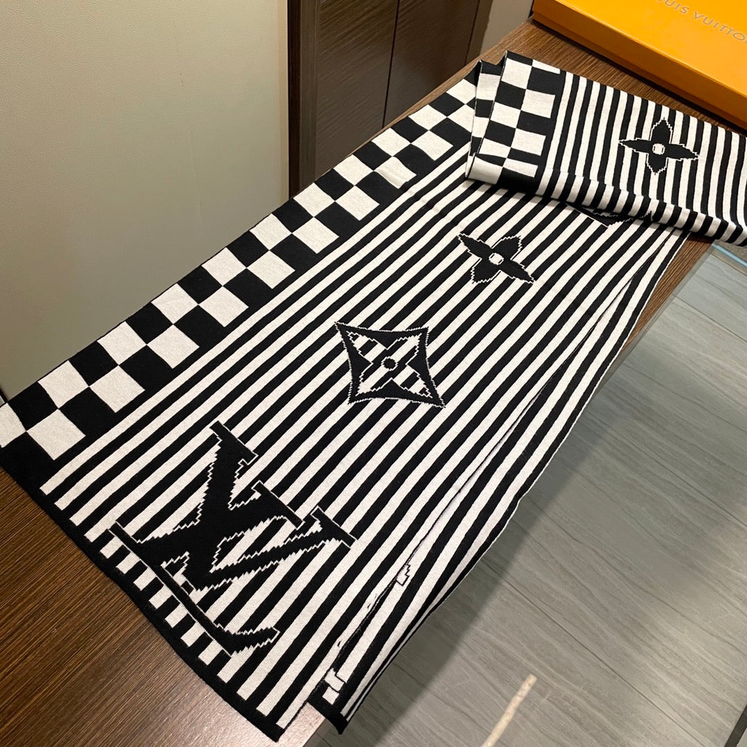 GRAPHICAL 180 CM SCARF IN WHITE MIX BLACK CASHMERE 388201 mysite