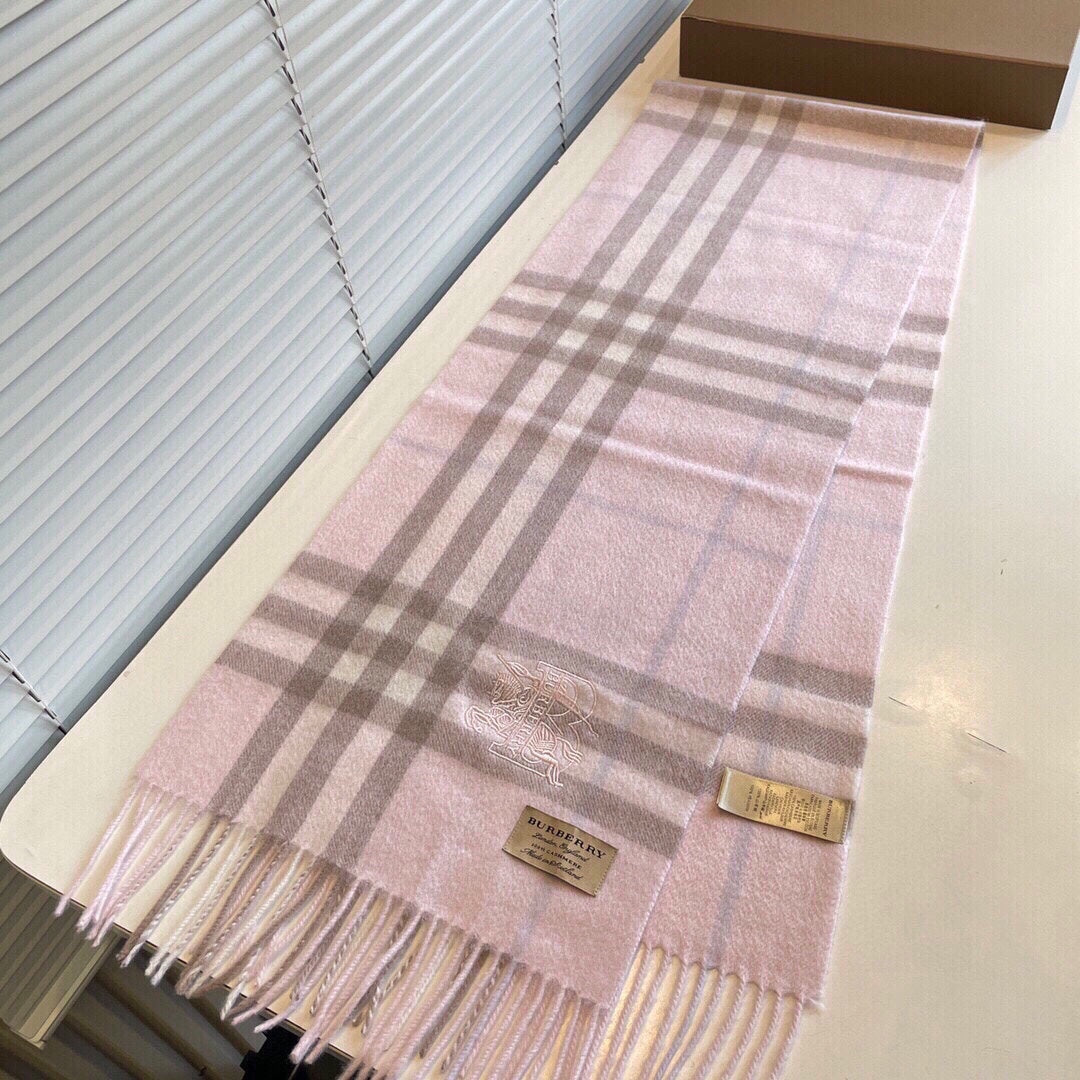 CLASSIC CHECK SCARF 180 CM IN PASTEL PINK CASHMERE 394770 mysite