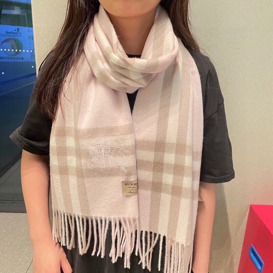 CLASSIC CHECK SCARF 180 CM IN PASTEL PINK CASHMERE 394770 mysite