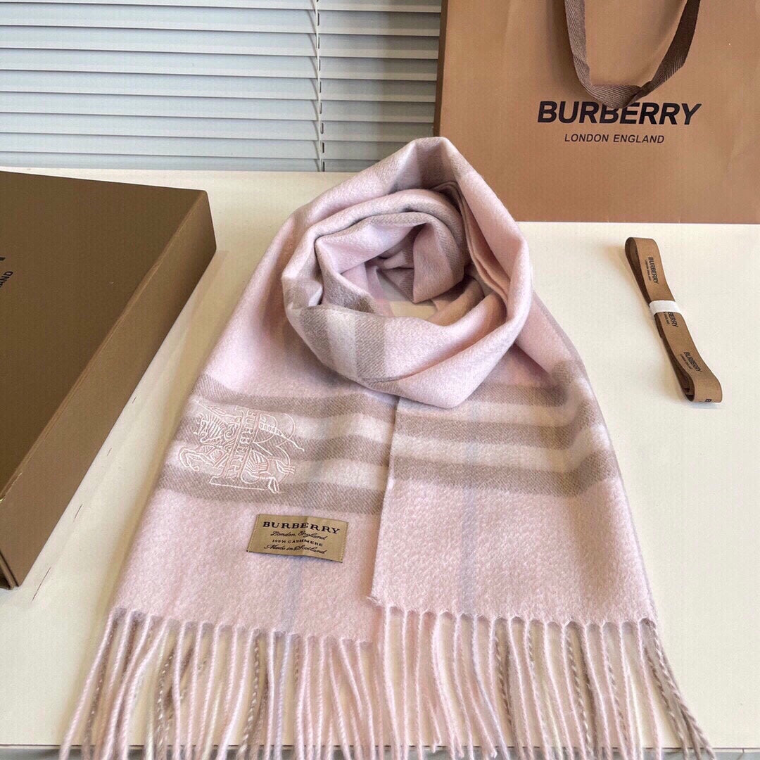 CLASSIC CHECK SCARF 180 CM IN PASTEL PINK CASHMERE 394770 mysite