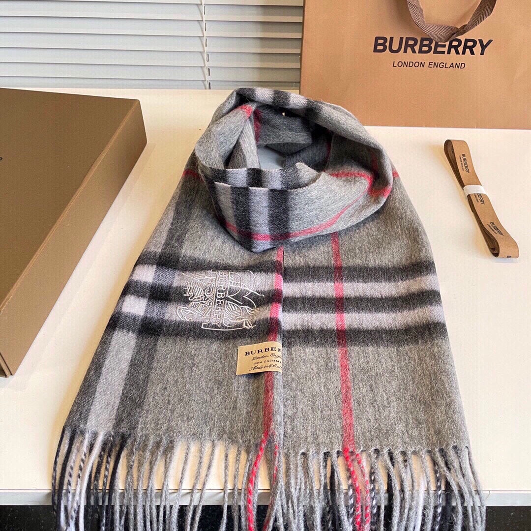 CLASSIC CHECK SCARF 180 CM IN DOVE GRAY MIX BLACK CASHMERE 394771 mysite