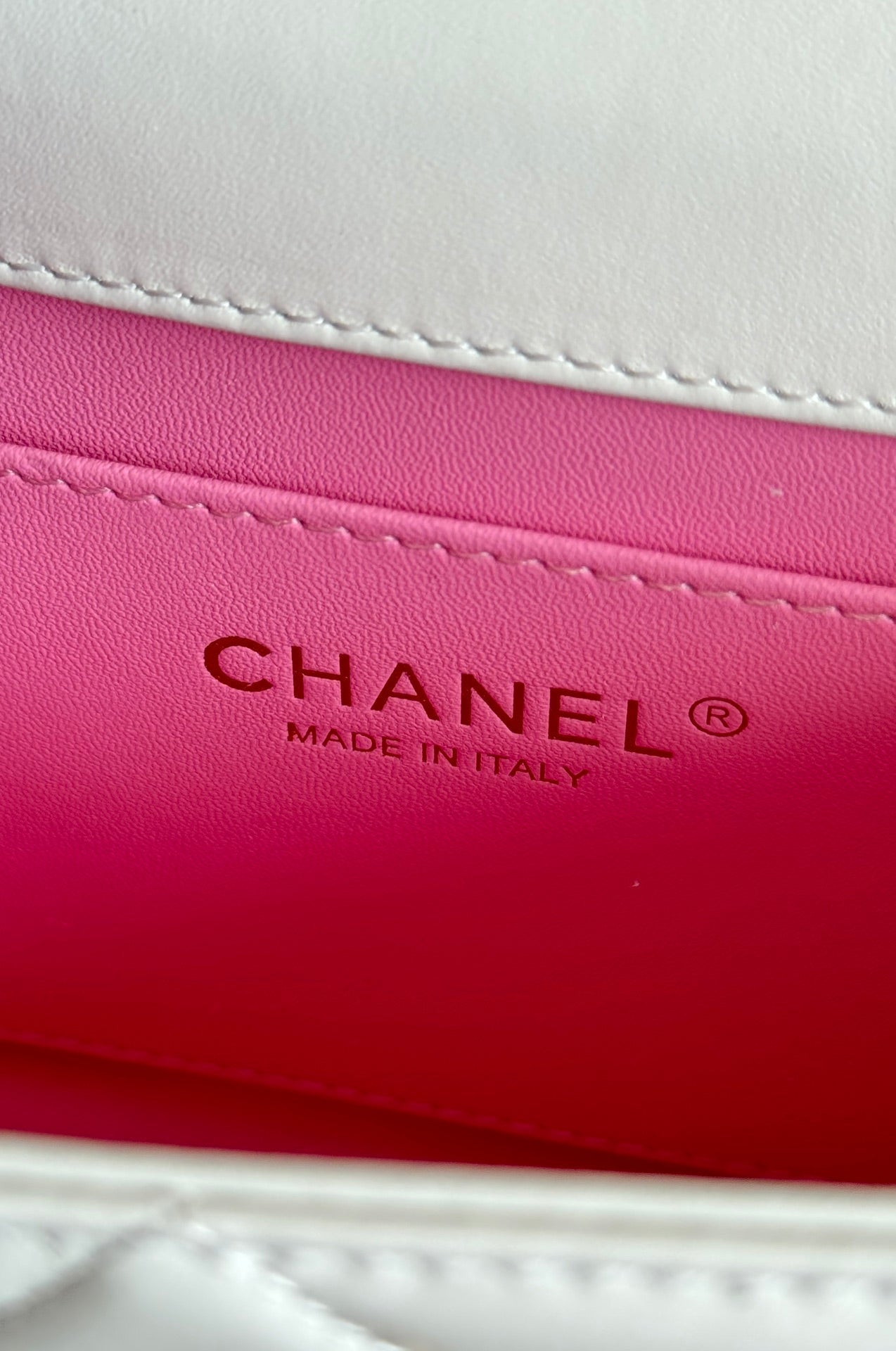 Mini Flap 19cm White Lambskin Gold Hardware mysite