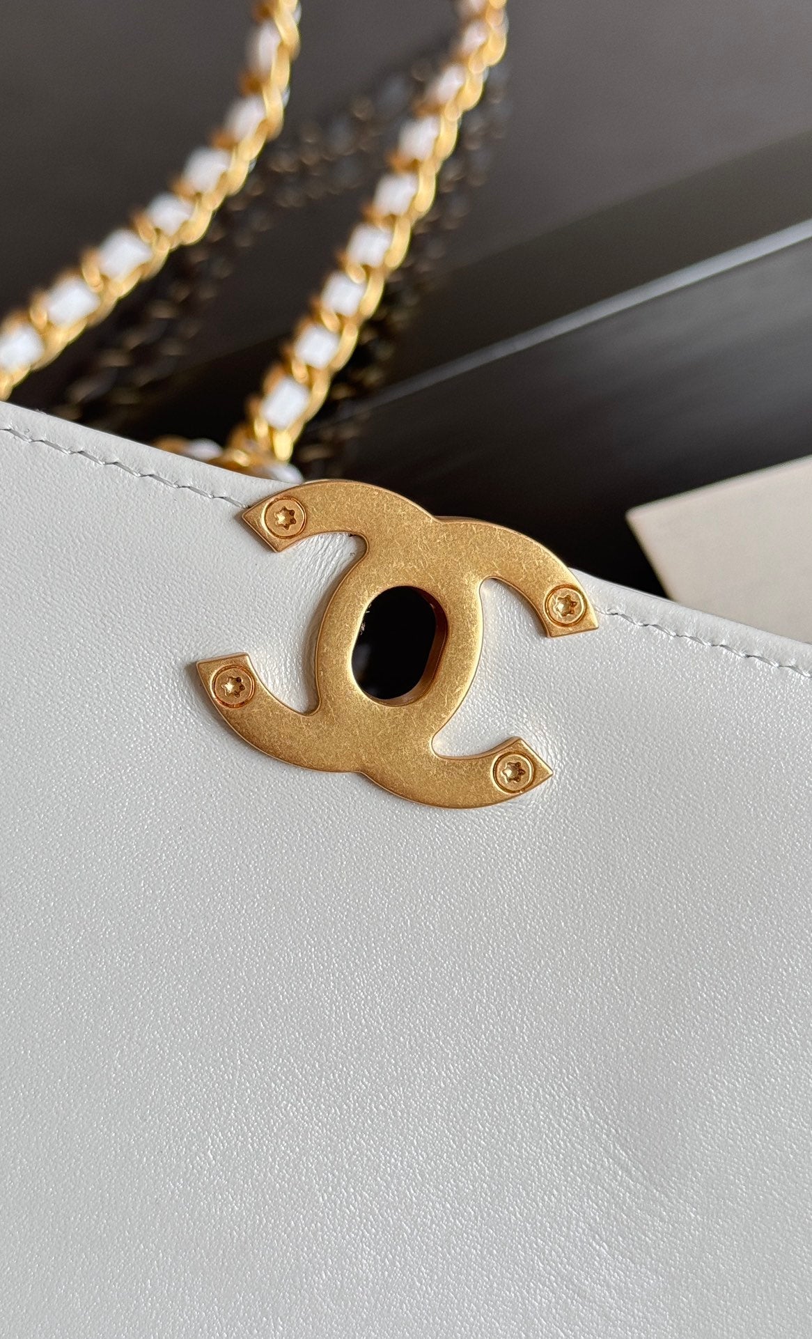 Mini Flap 19cm White Lambskin Gold Hardware mysite