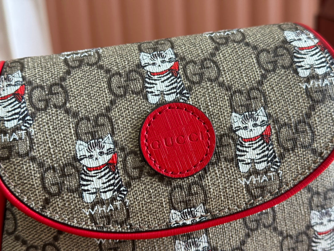 Gucci Cat Print Shoulder Bag White Red Beige Canvas 239660 mysite