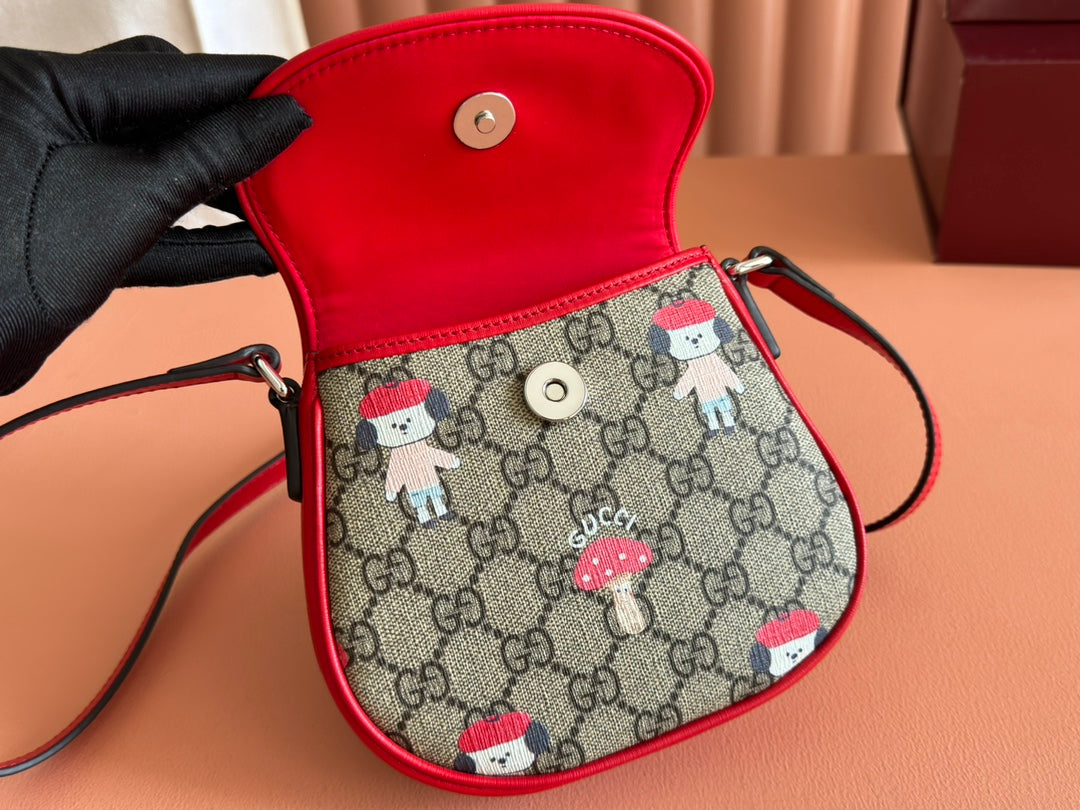 Gucci Dog Print Shoulder Bag White Red Beige Canvas 239661 mysite