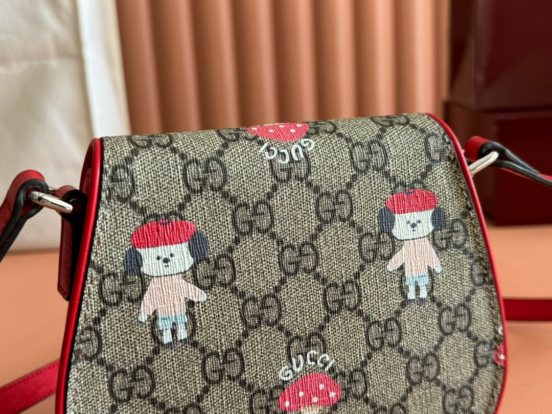 Gucci Dog Print Shoulder Bag White Red Beige Canvas 239661 mysite
