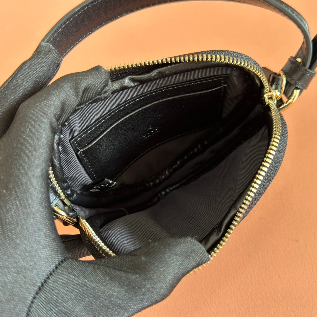 Gucci Marmont Heart Bag Black Calfskin 255057 mysite