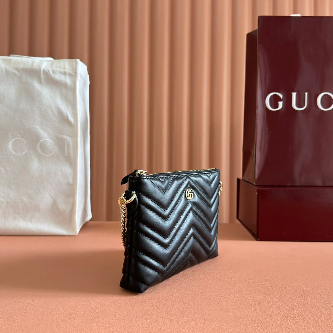 GG Marmont Pochette With Chain Black Cowhide 255061 mysite