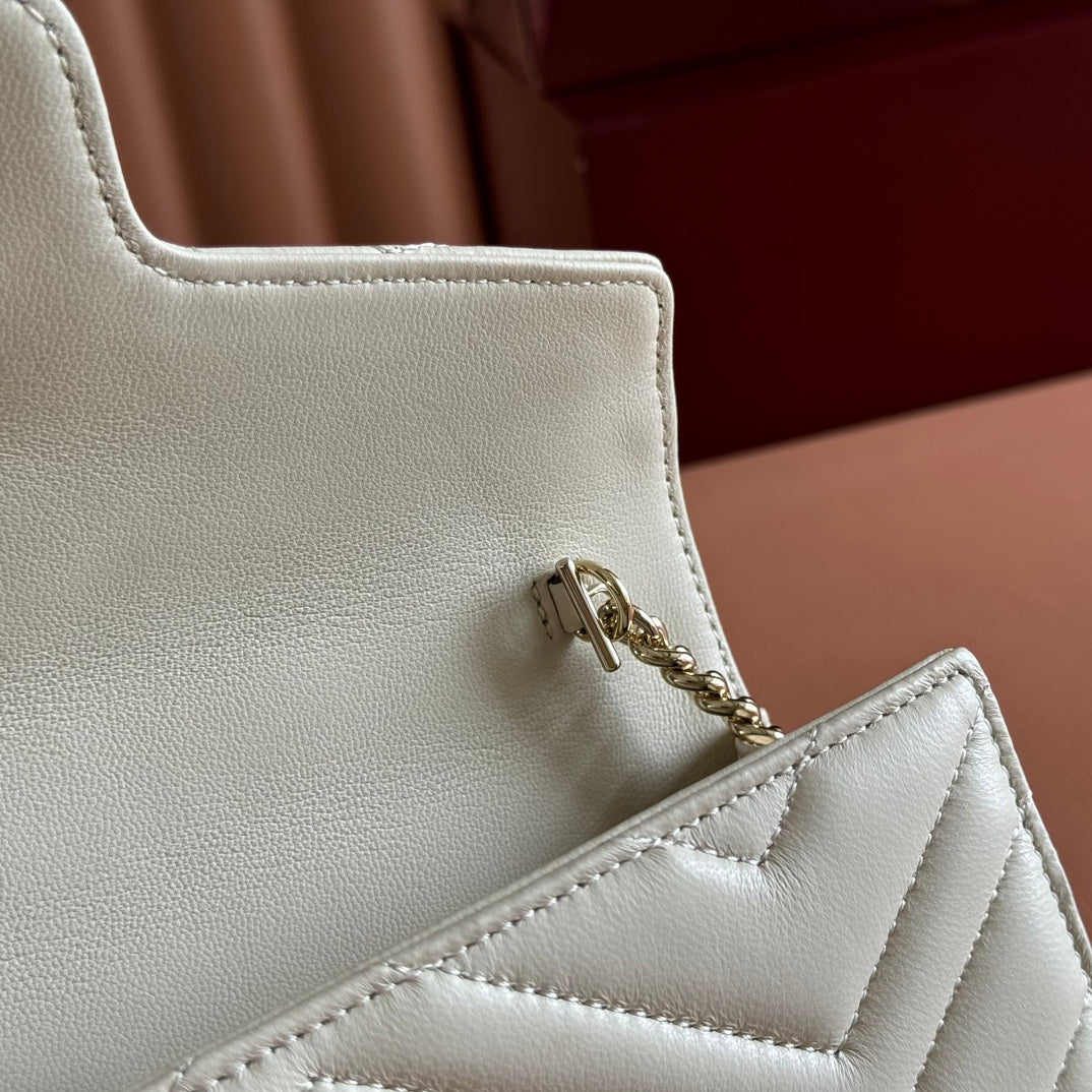 Gucci Marmont Chain Wallet White Cowhide 254967 mysite