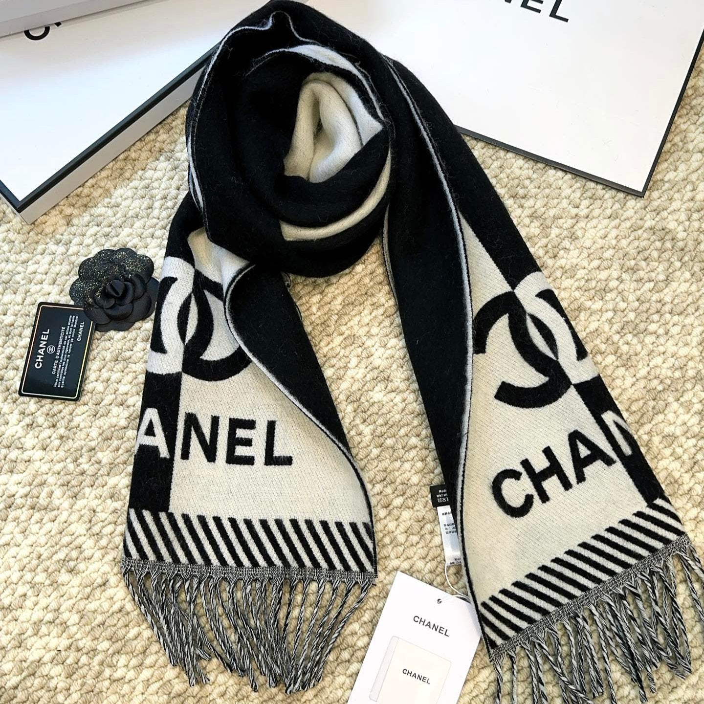 SCARF 184 CM IN BLACK MIX WHITE MERINO WOOL 393120 mysite